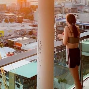 Meet your Posher, Bella